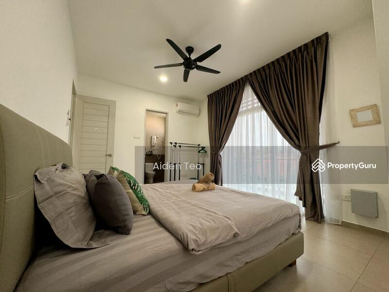 For Sale - Bukit Senjuang 3 Storey Semi D Freehold Fully Renovated and Extended
