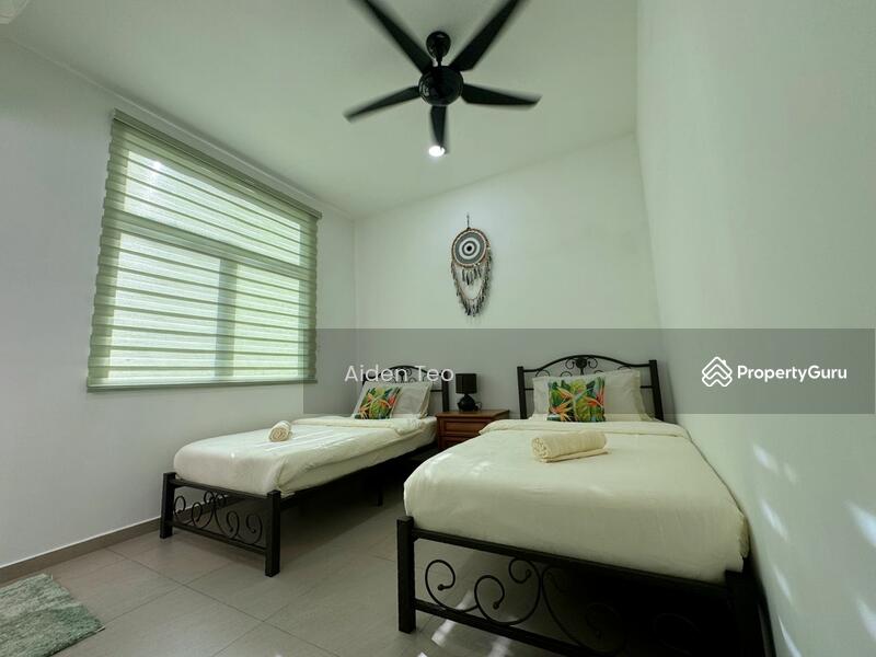 For Sale - Bukit Senjuang 3 Storey Semi D Freehold Fully Renovated and Extended