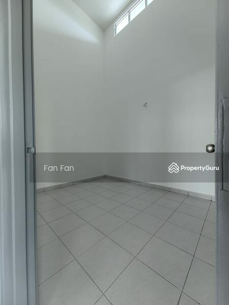 Untuk Dijual - Kota Tinggi, Single storey Semi D corner for sale