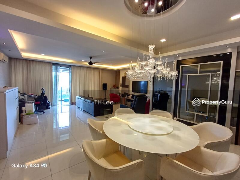 For Sale - Papillon Desahill Condominium