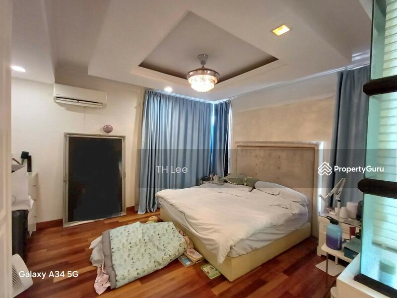 For Sale - Papillon Desahill Condominium