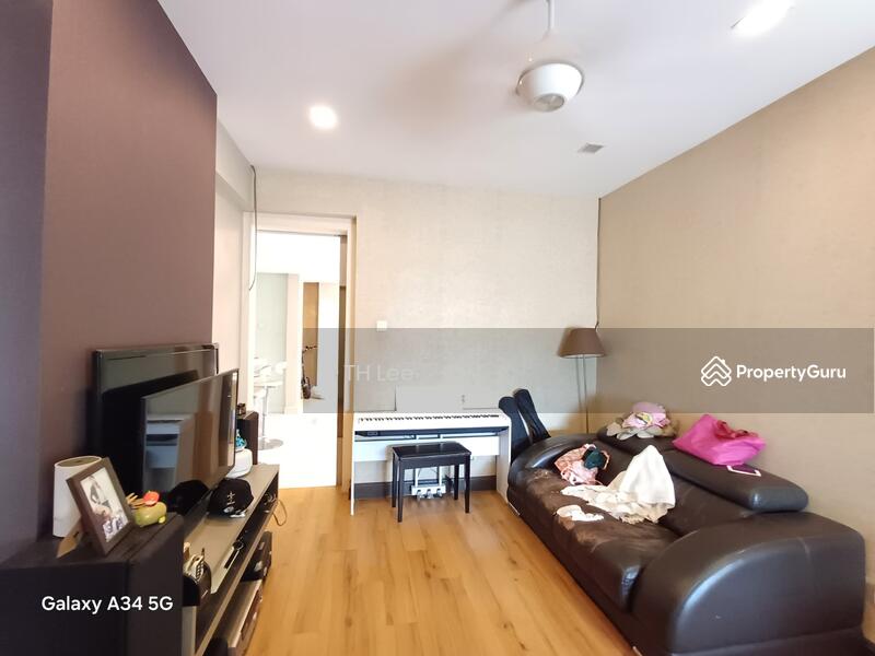 For Sale - Papillon Desahill Condominium