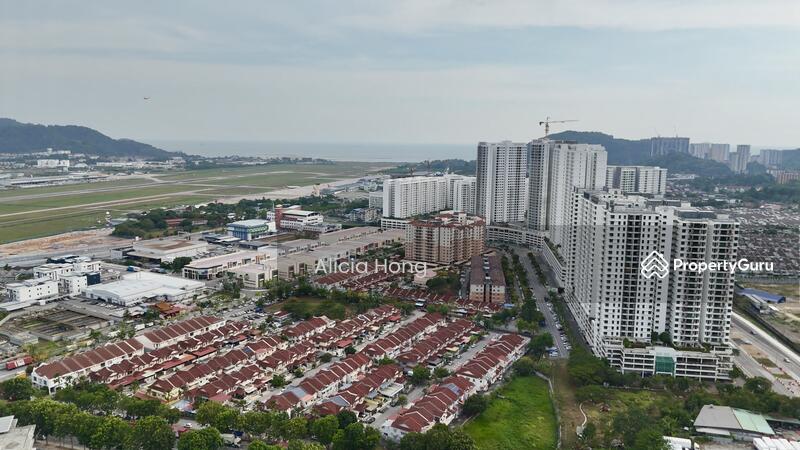 Maldives Residences - Airport View