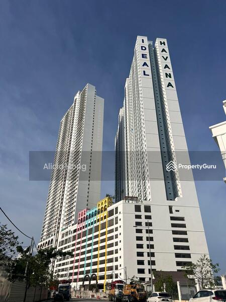 Havana Beach Residences - Building Outlook / Facade