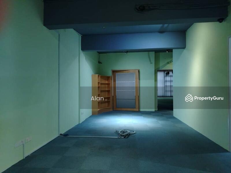 Untuk Dijual - Ritze Perdana 1