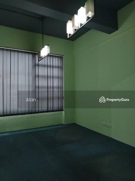 Untuk Dijual - Ritze Perdana 1