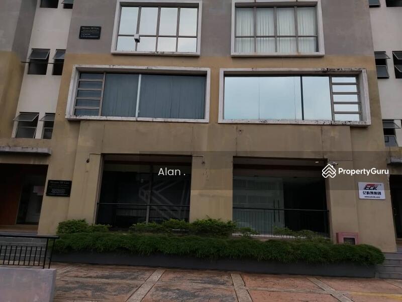 Untuk Dijual - Ritze Perdana 1