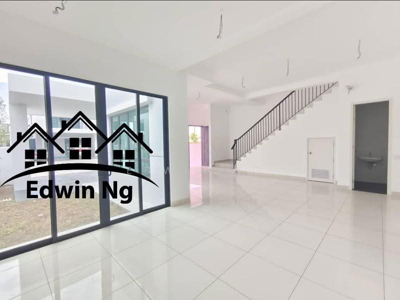 Rumah Teres untuk Dijual di Bandar Cassia (Batu Kawan) - Edwin Ng - Living Room - PropertyGuru.com.my