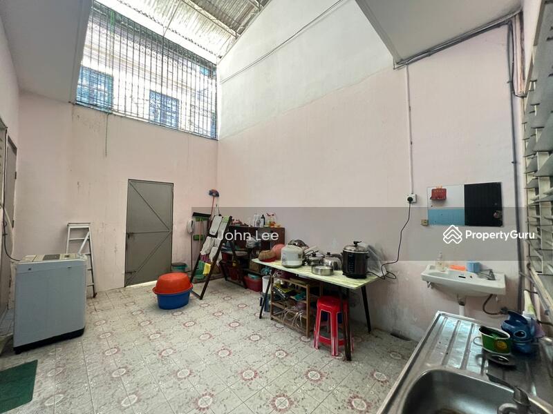 Untuk Dijual - 2 Storey terrace at Georgetown