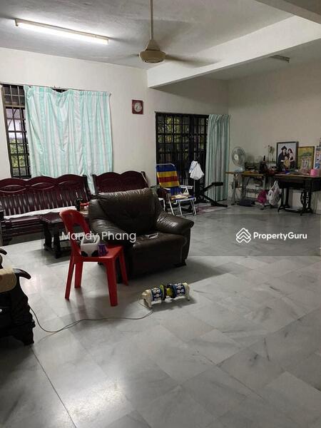 For Sale - Pengkalan / station 18 below market value double storey corner house