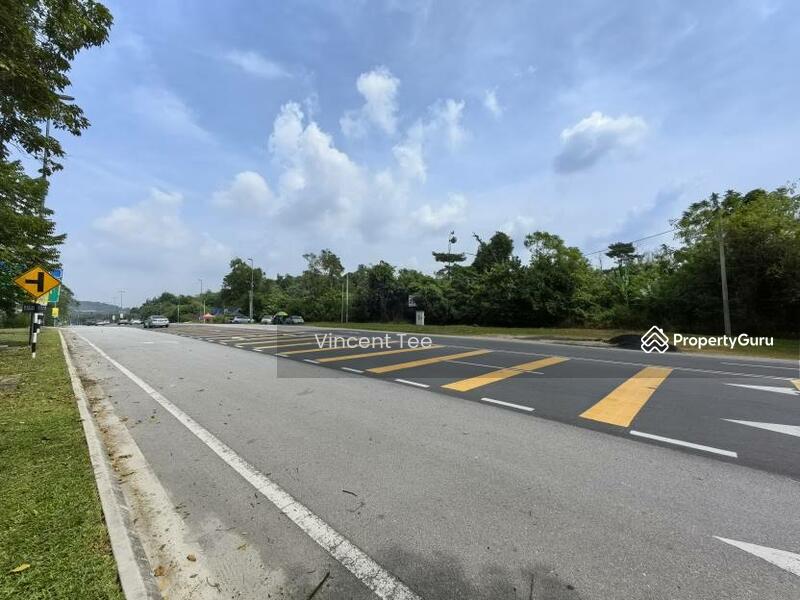 For Sale - 6 Acres Freehold Zone Industry Land Main Road Pajam Nilai