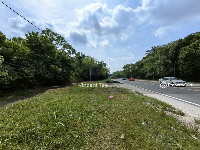 For Sale - 6 Acres Freehold Zone Industry Land Main Road Pajam Nilai
