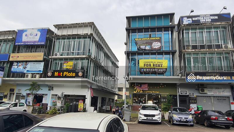 Untuk Dijual - DAMANSARA ALIFF END LOT 3 STOREY SHOP FOR SALE TENANTED RM13,000 JALAN ALIFF NEAR BANDAR BARU UDA