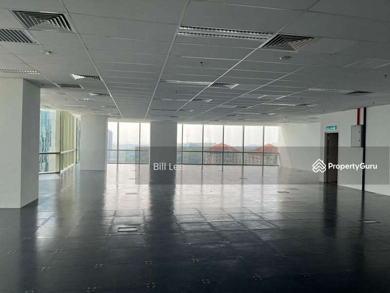 SPACIOUS OFFICE