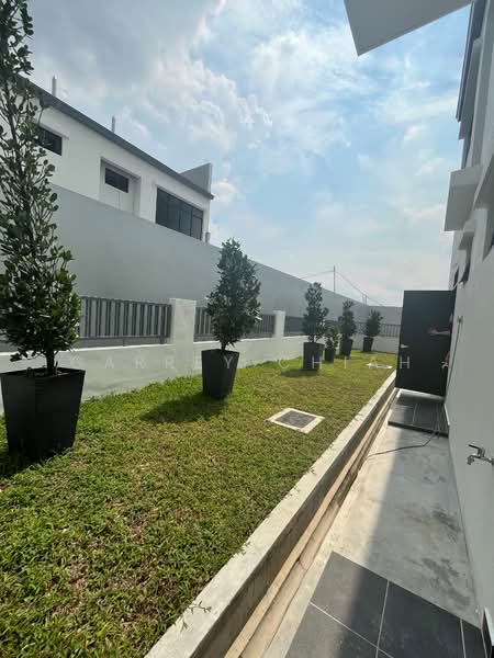 Semi-Detached House for Sale in Lakeside Residences (Puchong) - Carrey Chiah - PropertyGuru.com.my