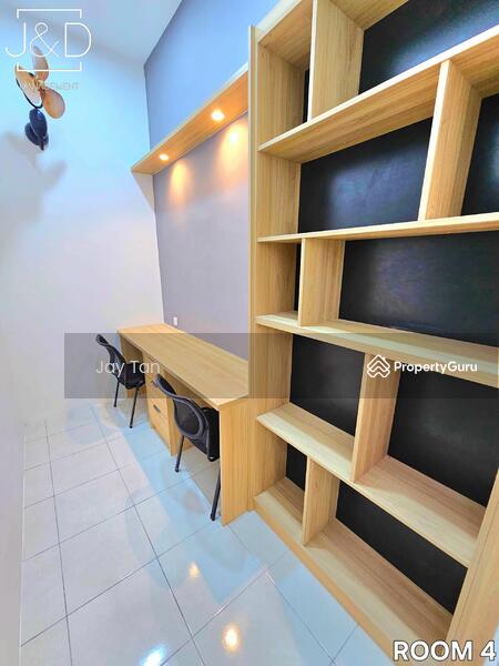 For Sale - Pengkalan,station 18