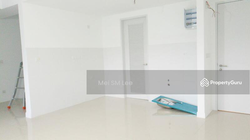 Emerald Hills, Alam Damai Living Room