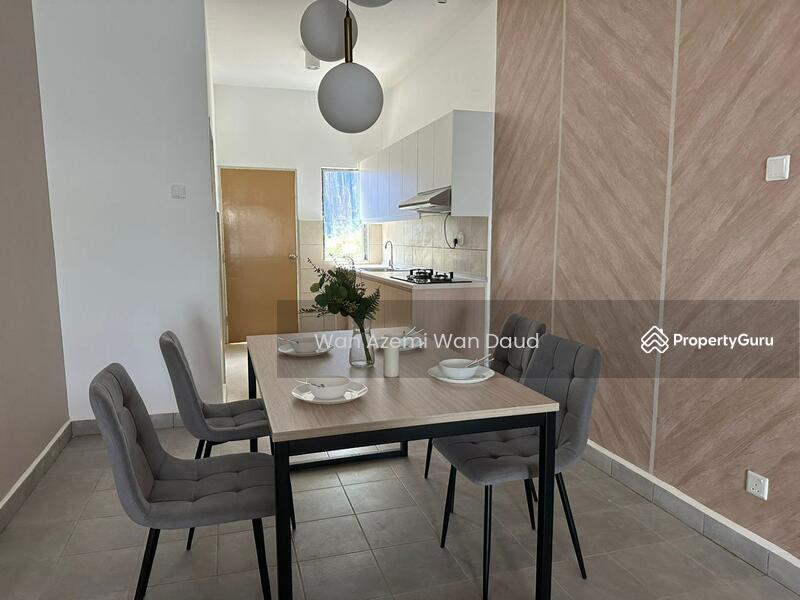 For Sale - Persiaran Desa Vista, Sepang