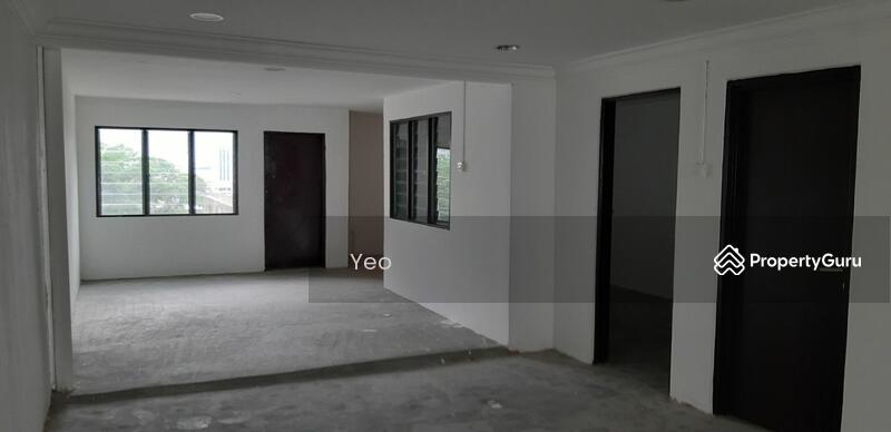 For Rent - Taman century 4 storey shoplot for rent