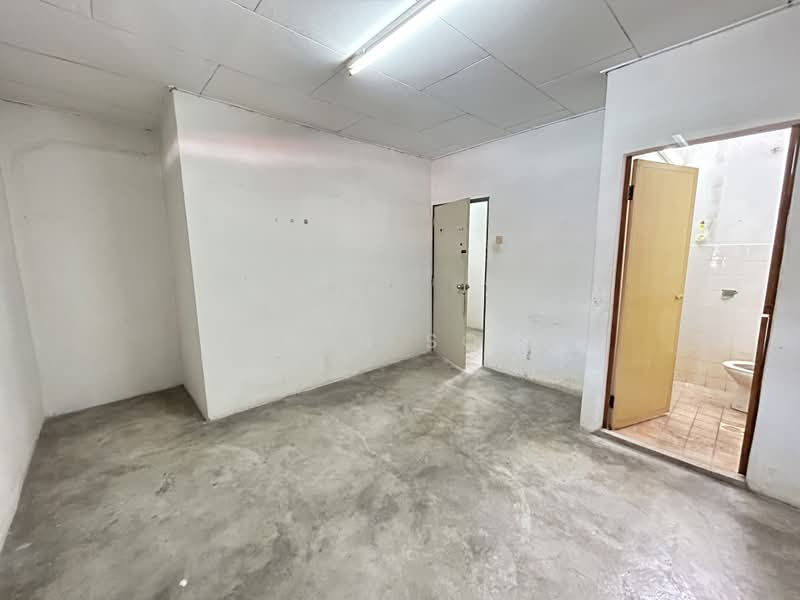 Rumah Teres 2 Tingkat untuk Dijual di Taman Arkid (Menglembu) - Alvin Soon - PropertyGuru.com.my