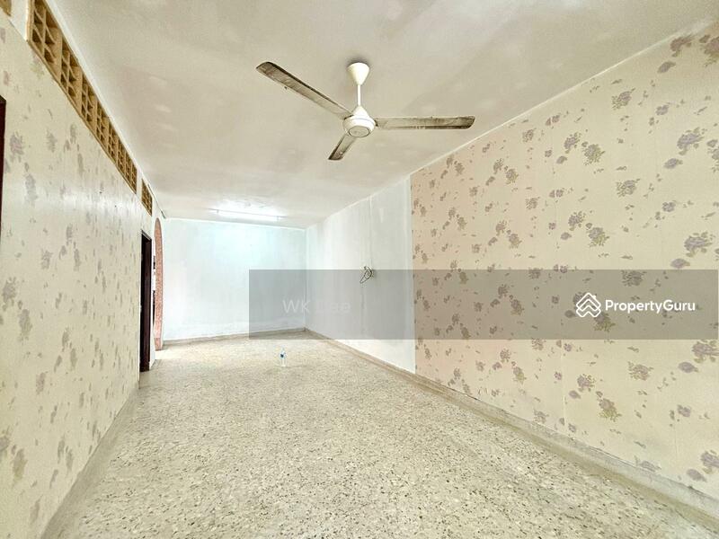 Untuk Dijual - Single Storey @ Taman Batu Pahat. No flood & Unblock