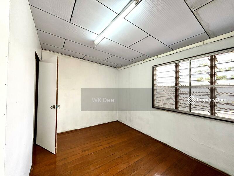 Untuk Dijual - Single Storey @ Taman Batu Pahat. No flood & Unblock