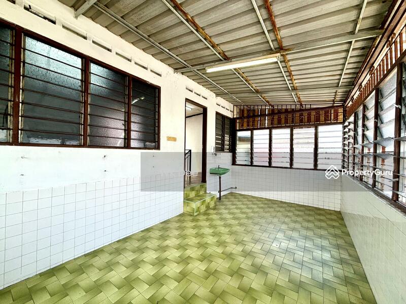 Untuk Dijual - Single Storey @ Taman Batu Pahat. No flood & Unblock