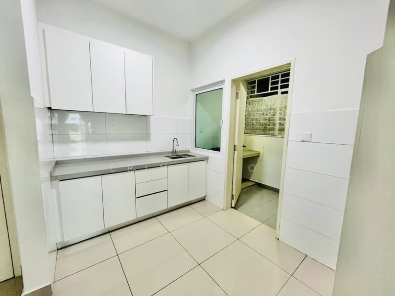 Condominium for Rent at The Holmes 1 - Erin Yusof - Kitchen - PropertyGuru.com.my