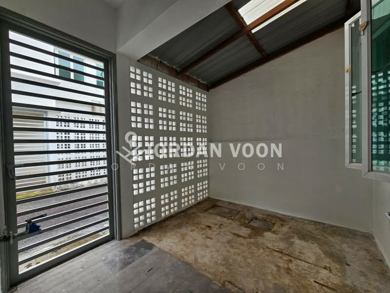 Rumah Teres 2 Tingkat untuk Dijual di Taman Bukit Minyak (Bukit Minyak) - Jordan Voon - Entrance - PropertyGuru.com.my