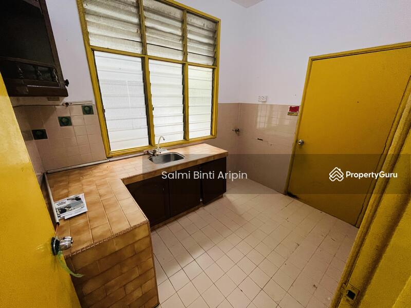 For Sale - Putri Apartment