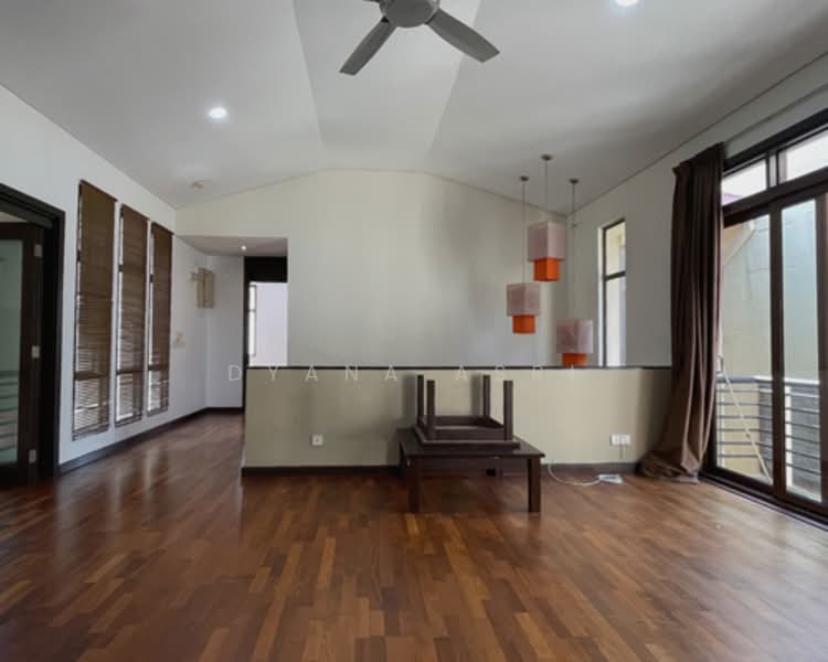 Rumah Teres 2-Tingkat untuk Dijual di Bukit Jelutong (Shah Alam) - Dyana Asri - Living Room - PropertyGuru.com.my
