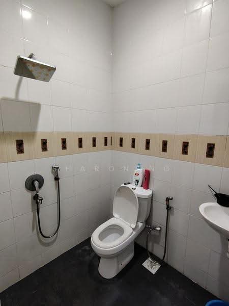 1-storey Terraced House for Sale in Kempas (Johor Bahru) - Sharon Ng - Bathroom - PropertyGuru.com.my