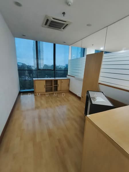 Office for Rent in Bandar Sunway (Sunway) - Edmund Chan - Interior - PropertyGuru.com.my