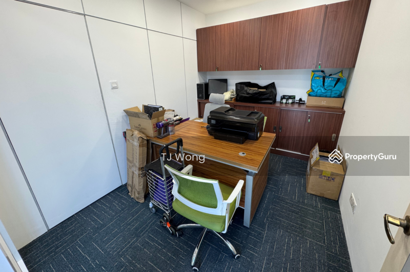 Room 2 with hidden store