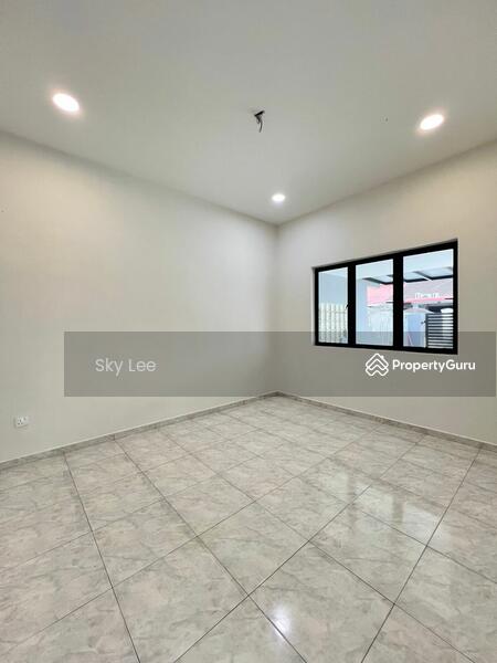 Corner Lot Single storey terrace for sale @ Taman Johor Jaya, Jalan ...