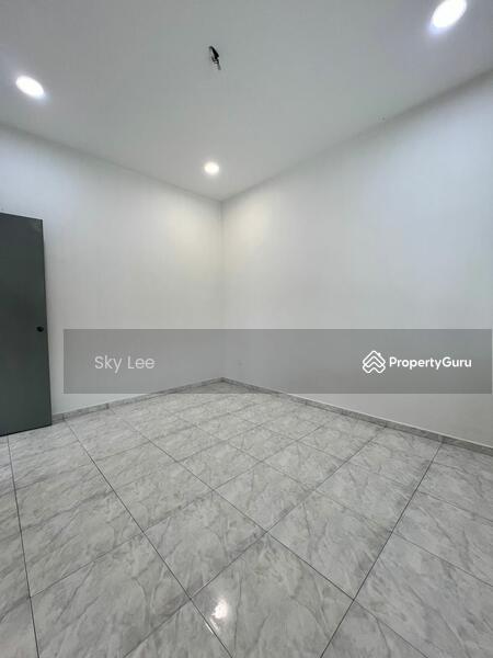 Corner Lot Single storey terrace for sale @ Taman Johor Jaya, Jalan ...