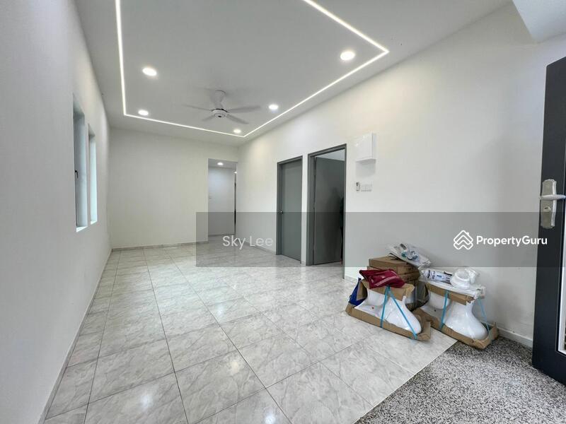 Corner Lot Single storey terrace for sale @ Taman Johor Jaya, Jalan ...