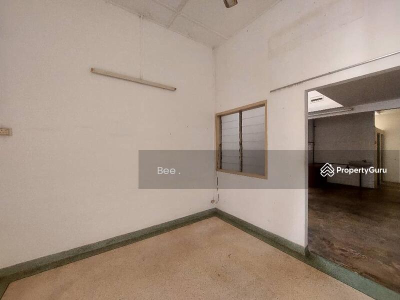 Rumah Teres 1-Tingkat untuk Dijual di Ujong Pasir (Melaka) - Bee . - PropertyGuru.com.my