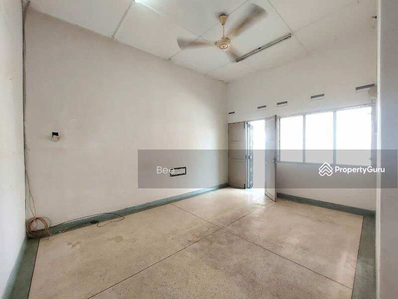 Rumah Teres 1-Tingkat untuk Dijual di Ujong Pasir (Melaka) - Bee . - PropertyGuru.com.my