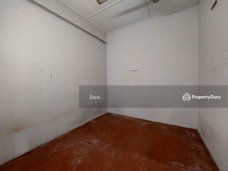 Rumah Teres 1-Tingkat untuk Dijual di Ujong Pasir (Melaka) - Bee . - PropertyGuru.com.my