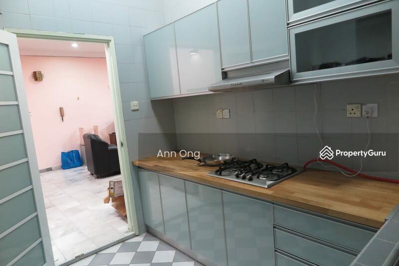 For Sale - Villa Putra