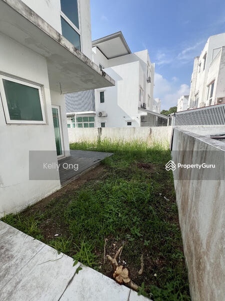 Untuk Dijual - Kajang 2 Triple Story Semi-D RM0 DP