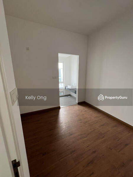 Untuk Dijual - Kajang 2 Triple Story Semi-D RM0 DP