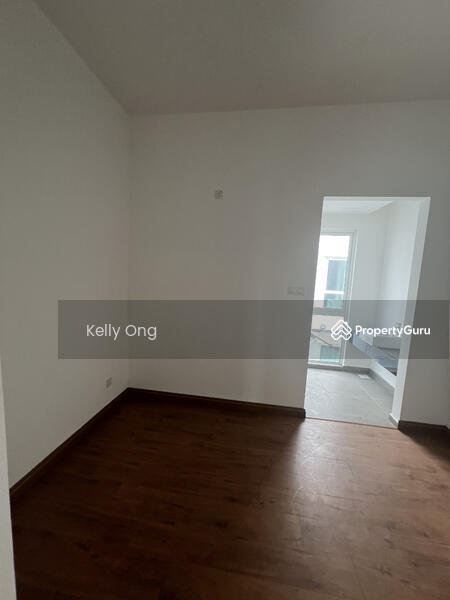 Untuk Dijual - Kajang 2 Triple Story Semi-D RM0 DP