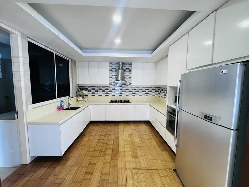 Untuk Disewa - 2 Hampshire