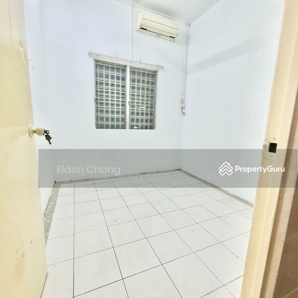 For Sale - Bandar Saujana Putra