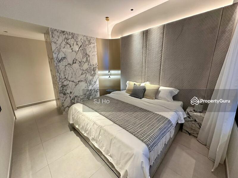 Lumina Residence - Master Bedroom (with ID Treatment)