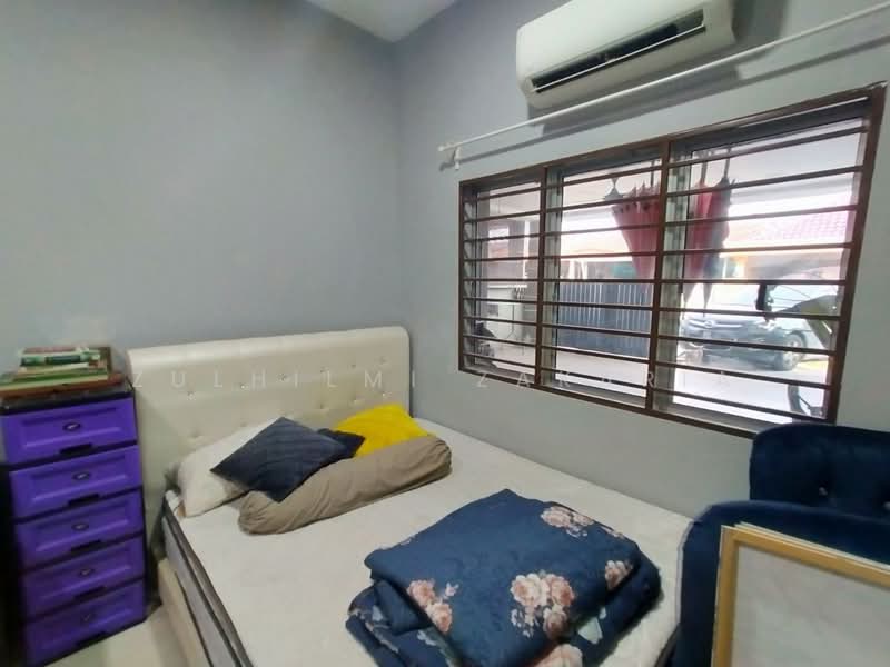 1-storey Terraced House for Sale in Pekan Meru (Kapar) - Zulhilmi Zakaria - PropertyGuru.com.my