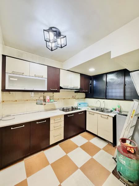 Kondominium untuk Disewa di Flora Damansara Flat - Erin Yusof - Kitchen - PropertyGuru.com.my