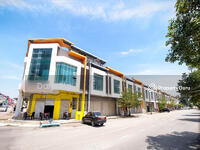 For Sale - TRIANG SENTRAL 22x70 RENOVATED Shop Office 3344sf TRAING BANDAR BERA
